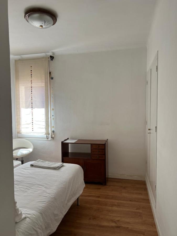 Habitacion Economica Apartment Figueres  Luaran gambar